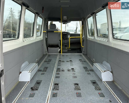 Белый Фольксваген Крафтер, объемом двигателя 2.46 л и пробегом 353 тыс. км за 22800 $, фото 6 на Automoto.ua