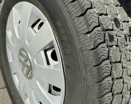 Белый Фольксваген Крафтер, объемом двигателя 2.5 л и пробегом 321 тыс. км за 22700 $, фото 4 на Automoto.ua