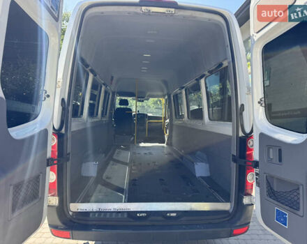 Белый Фольксваген Крафтер, объемом двигателя 2 л и пробегом 372 тыс. км за 19999 $, фото 15 на Automoto.ua