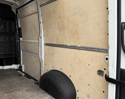 Белый Фольксваген Крафтер, объемом двигателя 2 л и пробегом 225 тыс. км за 19350 $, фото 33 на Automoto.ua