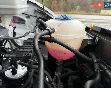 Белый Фольксваген Крафтер, объемом двигателя 2 л и пробегом 225 тыс. км за 19350 $, фото 37 на Automoto.ua