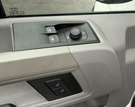 Белый Фольксваген Крафтер, объемом двигателя 2 л и пробегом 225 тыс. км за 19350 $, фото 28 на Automoto.ua