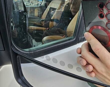 Белый Фольксваген Крафтер, объемом двигателя 1.97 л и пробегом 550 тыс. км за 14800 $, фото 9 на Automoto.ua