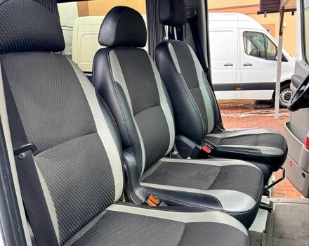 Белый Фольксваген Крафтер, объемом двигателя 2 л и пробегом 370 тыс. км за 16600 $, фото 9 на Automoto.ua