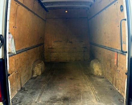 Белый Фольксваген Крафтер, объемом двигателя 2 л и пробегом 370 тыс. км за 16600 $, фото 6 на Automoto.ua