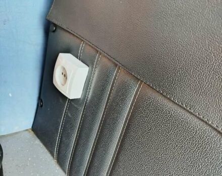 Белый Фольксваген Крафтер, объемом двигателя 1.97 л и пробегом 402 тыс. км за 24000 $, фото 11 на Automoto.ua