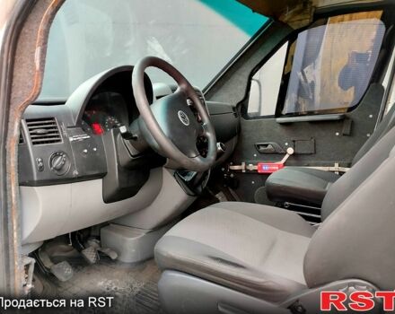 Фольксваген Крафтер 2012 в Киеве на Automoto.ua Белый Фольксваген Крафтер, объемом двигателя 2 л и пробегом 298 тыс. км за 13700 $, фото 6 на Automoto.ua