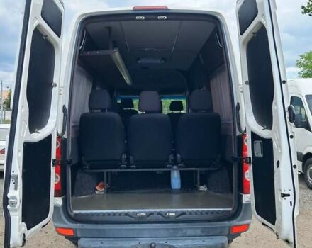 Белый Фольксваген Крафтер, объемом двигателя 1.97 л и пробегом 398 тыс. км за 16700 $, фото 4 на Automoto.ua