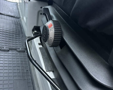 Білий Фольксваген Крафтєр, об'ємом двигуна 1.97 л та пробігом 398 тис. км за 18500 $, фото 23 на Automoto.ua