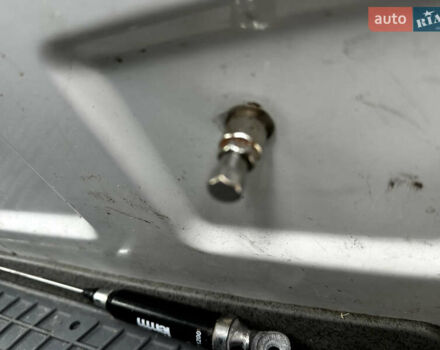 Белый Фольксваген Крафтер, объемом двигателя 0 л и пробегом 300 тыс. км за 17800 $, фото 6 на Automoto.ua