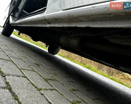 Белый Фольксваген Крафтер, объемом двигателя 0 л и пробегом 300 тыс. км за 17800 $, фото 12 на Automoto.ua