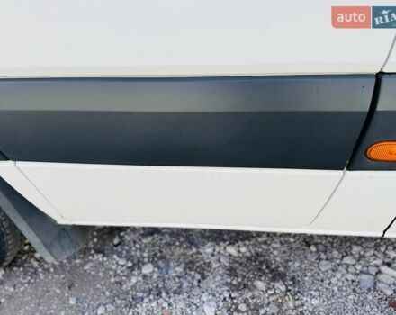 Білий Фольксваген Крафтєр, об'ємом двигуна 1.97 л та пробігом 290 тис. км за 29950 $, фото 11 на Automoto.ua