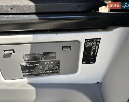 Белый Фольксваген Крафтер, объемом двигателя 1.97 л и пробегом 416 тыс. км за 20000 $, фото 3 на Automoto.ua