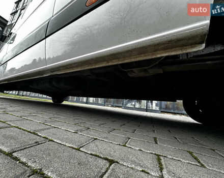 Белый Фольксваген Крафтер, объемом двигателя 0 л и пробегом 300 тыс. км за 17800 $, фото 11 на Automoto.ua