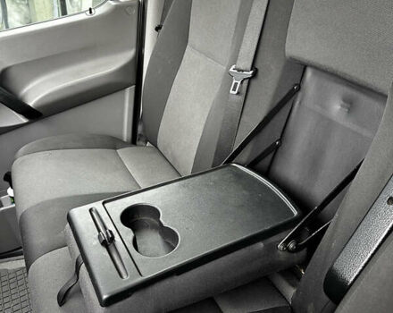 Белый Фольксваген Крафтер, объемом двигателя 0 л и пробегом 300 тыс. км за 17800 $, фото 17 на Automoto.ua