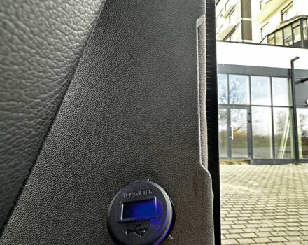 Белый Фольксваген Крафтер, объемом двигателя 0 л и пробегом 300 тыс. км за 17800 $, фото 5 на Automoto.ua