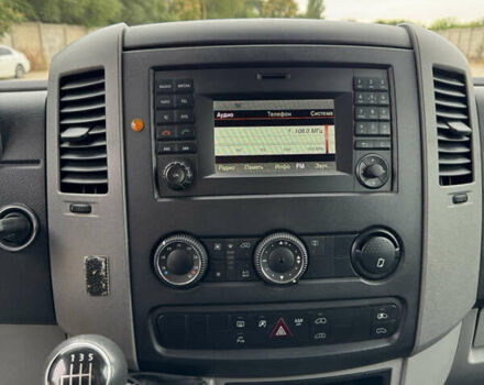 Белый Фольксваген Крафтер, объемом двигателя 1.97 л и пробегом 365 тыс. км за 19900 $, фото 21 на Automoto.ua