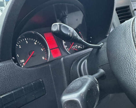 Білий Фольксваген Крафтєр, об'ємом двигуна 1.97 л та пробігом 398 тис. км за 18500 $, фото 24 на Automoto.ua