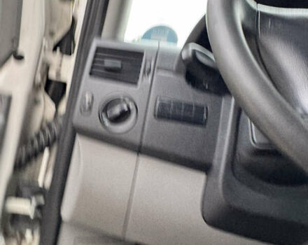 Белый Фольксваген Крафтер, объемом двигателя 1.97 л и пробегом 365 тыс. км за 19900 $, фото 17 на Automoto.ua