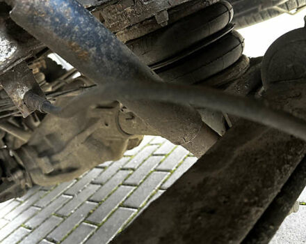 Белый Фольксваген Крафтер, объемом двигателя 0 л и пробегом 300 тыс. км за 17800 $, фото 3 на Automoto.ua