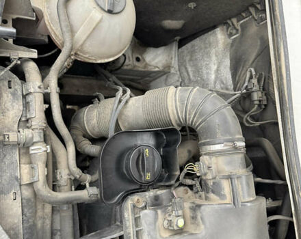 Белый Фольксваген Крафтер, объемом двигателя 1.97 л и пробегом 365 тыс. км за 19900 $, фото 48 на Automoto.ua