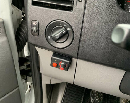 Білий Фольксваген Крафтєр, об'ємом двигуна 1.97 л та пробігом 450 тис. км за 17800 $, фото 15 на Automoto.ua