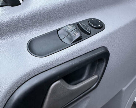 Білий Фольксваген Крафтєр, об'ємом двигуна 1.97 л та пробігом 398 тис. км за 18500 $, фото 20 на Automoto.ua