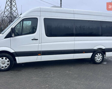 Белый Фольксваген Крафтер, объемом двигателя 2 л и пробегом 221 тыс. км за 23400 $, фото 1 на Automoto.ua