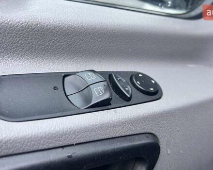 Белый Фольксваген Крафтер, объемом двигателя 2 л и пробегом 221 тыс. км за 23400 $, фото 13 на Automoto.ua