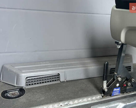 Белый Фольксваген Крафтер, объемом двигателя 2 л и пробегом 221 тыс. км за 23400 $, фото 19 на Automoto.ua