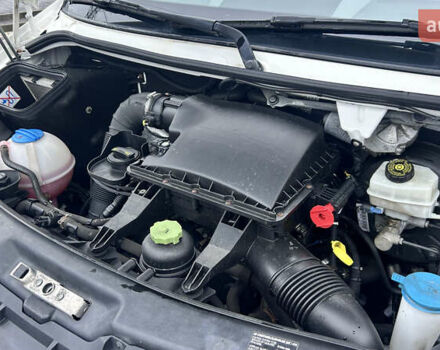 Белый Фольксваген Крафтер, объемом двигателя 2 л и пробегом 221 тыс. км за 23400 $, фото 23 на Automoto.ua