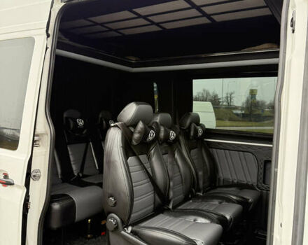 Белый Фольксваген Крафтер, объемом двигателя 1.97 л и пробегом 90 тыс. км за 25000 $, фото 7 на Automoto.ua