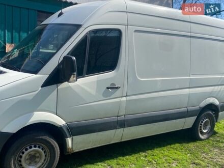 Белый Фольксваген Крафтер, объемом двигателя 2.46 л и пробегом 288 тыс. км за 11000 $, фото 1 на Automoto.ua