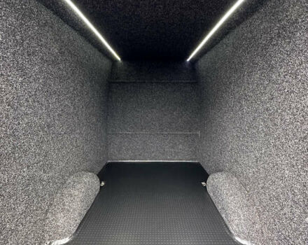 Черный Фольксваген Крафтер, объемом двигателя 1.97 л и пробегом 162 тыс. км за 20999 $, фото 9 на Automoto.ua