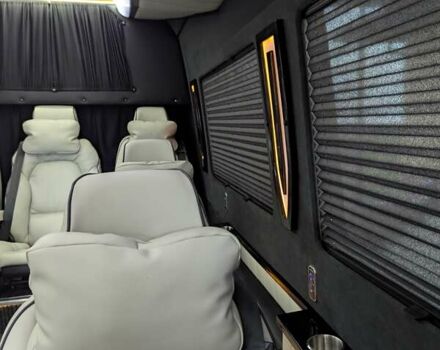 Черный Фольксваген Крафтер, объемом двигателя 1.97 л и пробегом 316 тыс. км за 32900 $, фото 4 на Automoto.ua