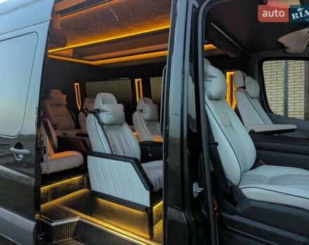 Черный Фольксваген Крафтер, объемом двигателя 1.97 л и пробегом 316 тыс. км за 32900 $, фото 6 на Automoto.ua