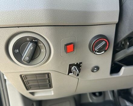 Черный Фольксваген Крафтер, объемом двигателя 2 л и пробегом 280 тыс. км за 35000 $, фото 13 на Automoto.ua