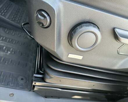 Черный Фольксваген Крафтер, объемом двигателя 2 л и пробегом 280 тыс. км за 35000 $, фото 12 на Automoto.ua