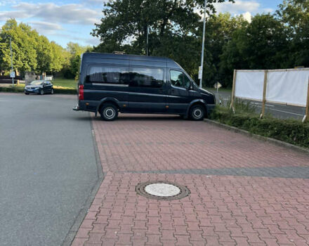 Черный Фольксваген Крафтер, объемом двигателя 2.5 л и пробегом 385 тыс. км за 14000 $, фото 2 на Automoto.ua