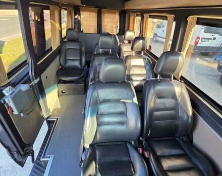 Черный Фольксваген Крафтер, объемом двигателя 1.97 л и пробегом 725 тыс. км за 18000 $, фото 7 на Automoto.ua