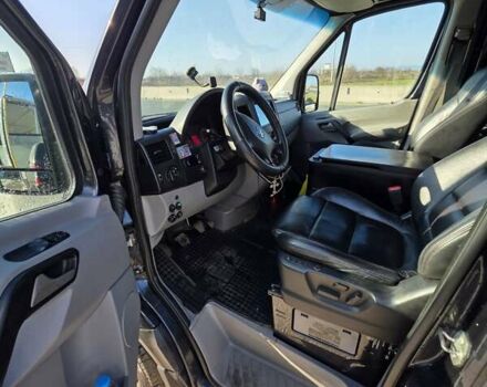 Черный Фольксваген Крафтер, объемом двигателя 1.97 л и пробегом 725 тыс. км за 18000 $, фото 11 на Automoto.ua