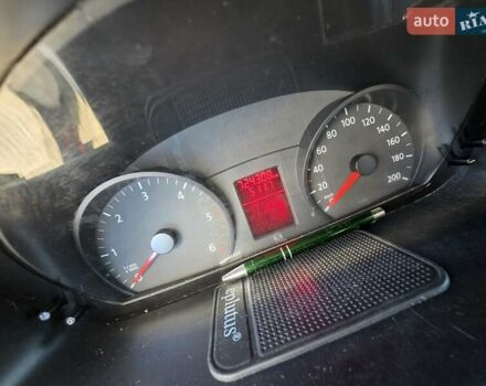 Черный Фольксваген Крафтер, объемом двигателя 1.97 л и пробегом 725 тыс. км за 18000 $, фото 12 на Automoto.ua