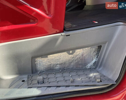 Красный Фольксваген Крафтер, объемом двигателя 2.46 л и пробегом 443 тыс. км за 14900 $, фото 44 на Automoto.ua