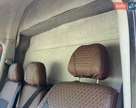 Красный Фольксваген Крафтер, объемом двигателя 2.46 л и пробегом 443 тыс. км за 14900 $, фото 20 на Automoto.ua