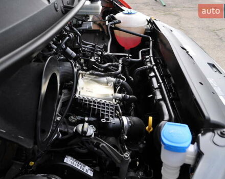 Фольксваген Крафтер 2019 в Киеве на Automoto.ua Красный Фольксваген Крафтер, объемом двигателя 1.97 л и пробегом 106 тыс. км за 35500 $, фото 82 на Automoto.ua