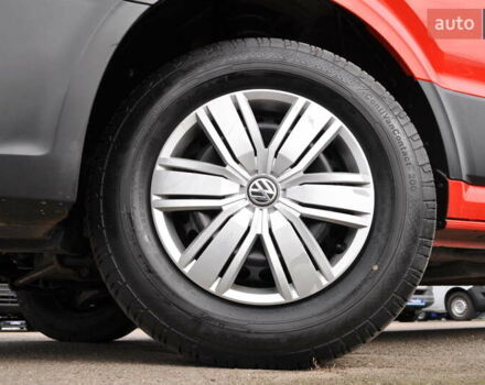 Фольксваген Крафтер 2019 в Киеве на Automoto.ua Красный Фольксваген Крафтер, объемом двигателя 1.97 л и пробегом 106 тыс. км за 35500 $, фото 12 на Automoto.ua