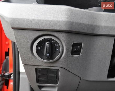 Фольксваген Крафтер 2019 в Киеве на Automoto.ua Красный Фольксваген Крафтер, объемом двигателя 1.97 л и пробегом 106 тыс. км за 35500 $, фото 59 на Automoto.ua