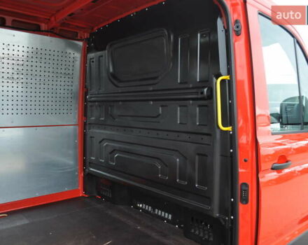 Фольксваген Крафтер 2019 в Киеве на Automoto.ua Красный Фольксваген Крафтер, объемом двигателя 1.97 л и пробегом 106 тыс. км за 35500 $, фото 37 на Automoto.ua