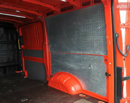 Фольксваген Крафтер 2019 в Киеве на Automoto.ua Красный Фольксваген Крафтер, объемом двигателя 1.97 л и пробегом 106 тыс. км за 35500 $, фото 34 на Automoto.ua