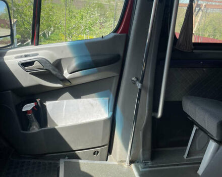 Красный Фольксваген Крафтер, объемом двигателя 1.97 л и пробегом 600 тыс. км за 27000 $, фото 20 на Automoto.ua